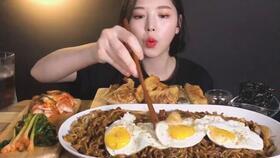 吃货小瓜vlog,一场味蕾的盛宴之旅